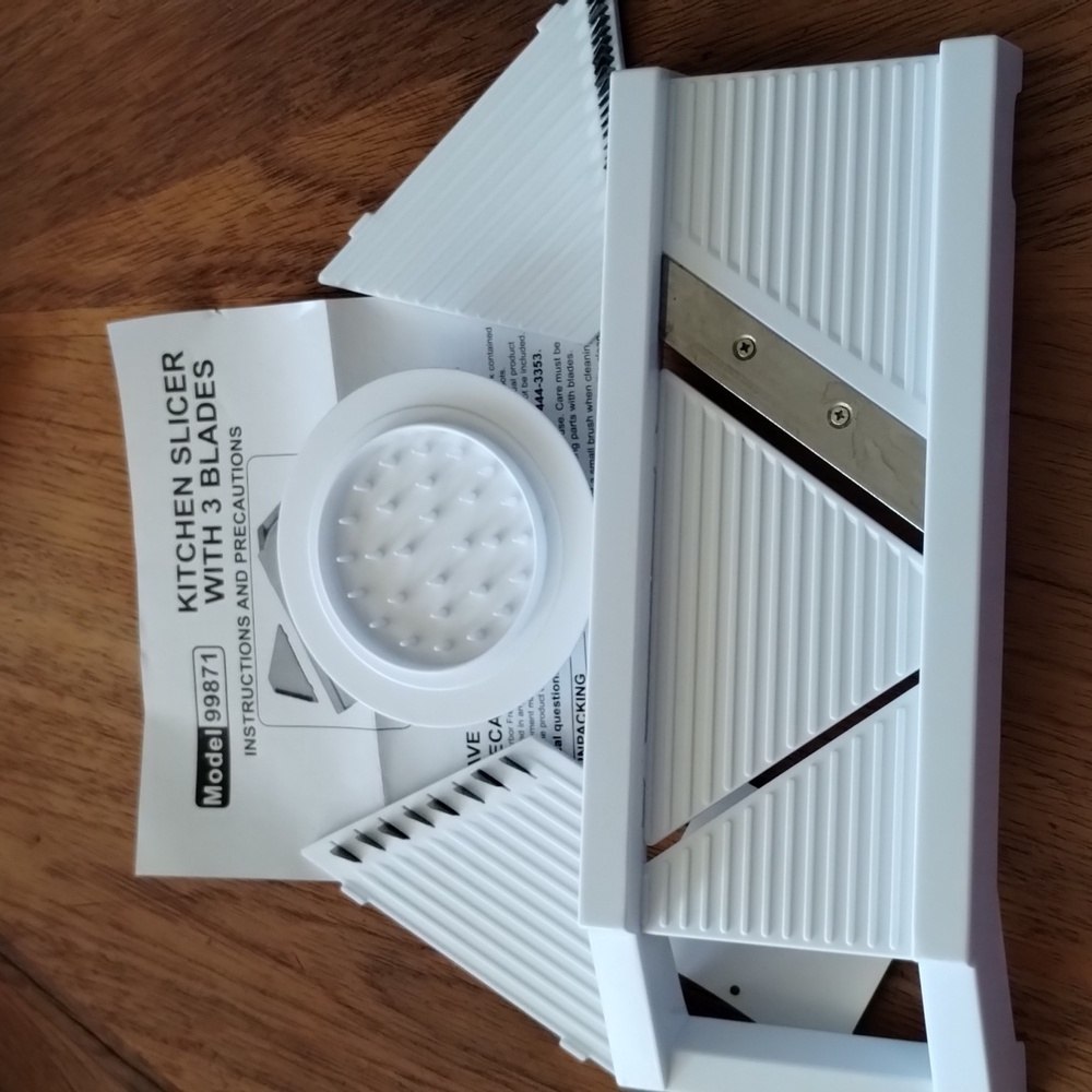 Kitchen Slicer - Picture 2 of 4